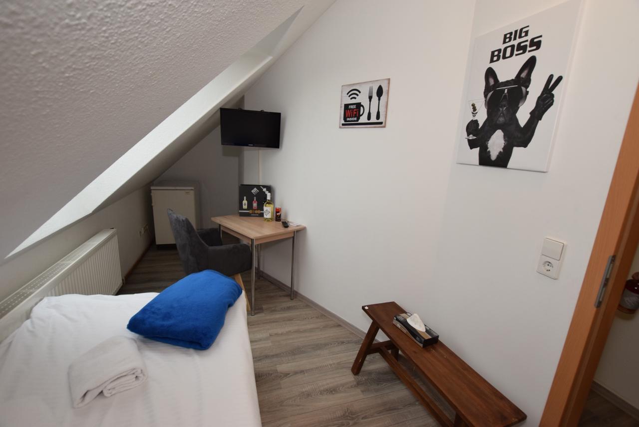 Monteurzimmer Kirchheim-Teck キルヒハイム・ウンター・テック エクステリア 写真